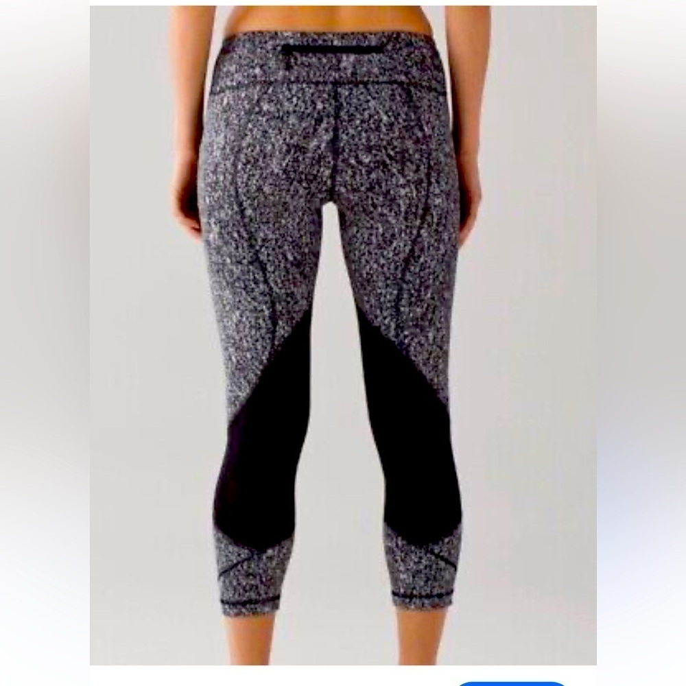 LULULEMON PACE RIVAL MESH CROP 22”LEGGINGS SIZE 2 WHITE AND BLACK COLOR EUC